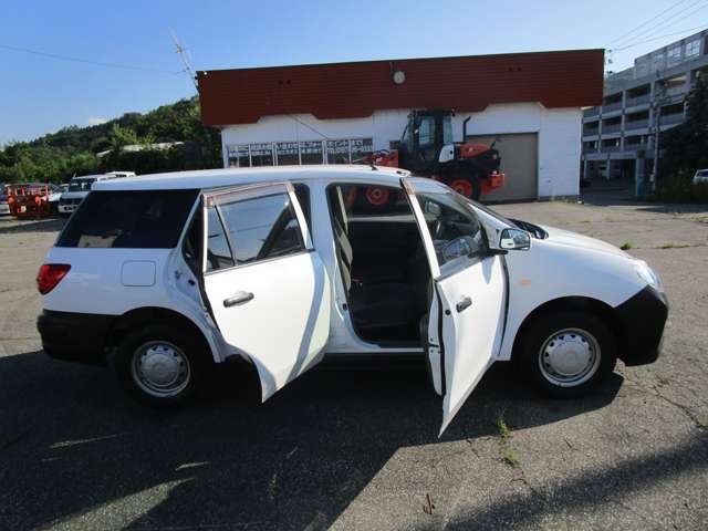 Mitsubishi ランサーカーゴ 5