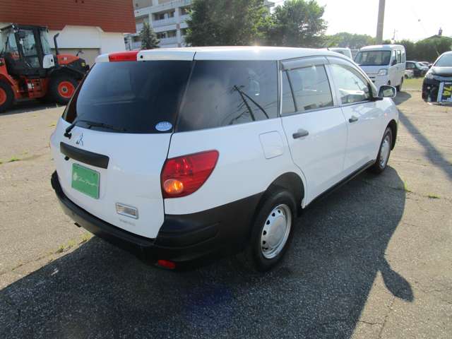 Mitsubishi ランサーカーゴ 8