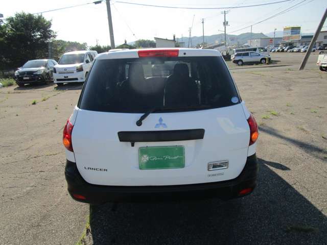 Mitsubishi ランサーカーゴ 9