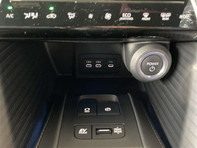 Toyota Harrier 8