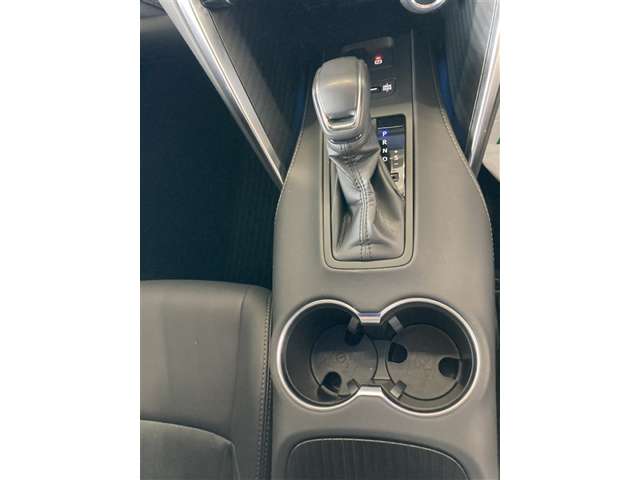 Toyota Harrier 9