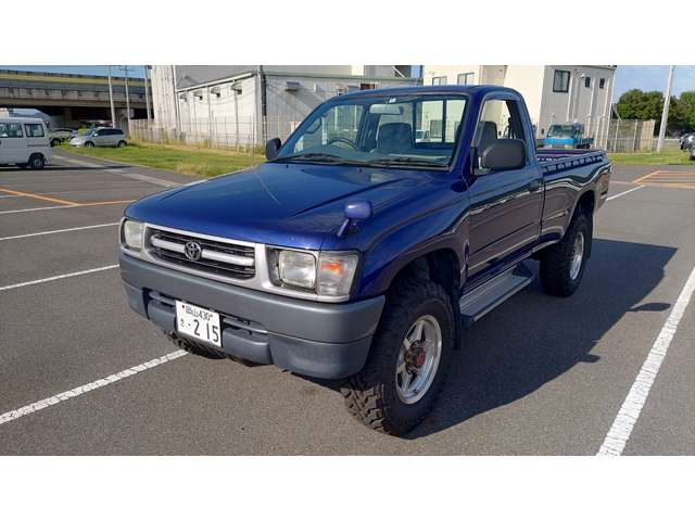 Toyota Hilux 4