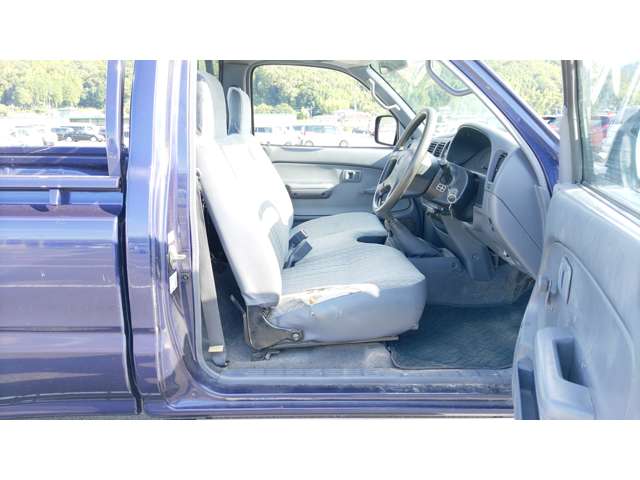 Toyota Hilux 9
