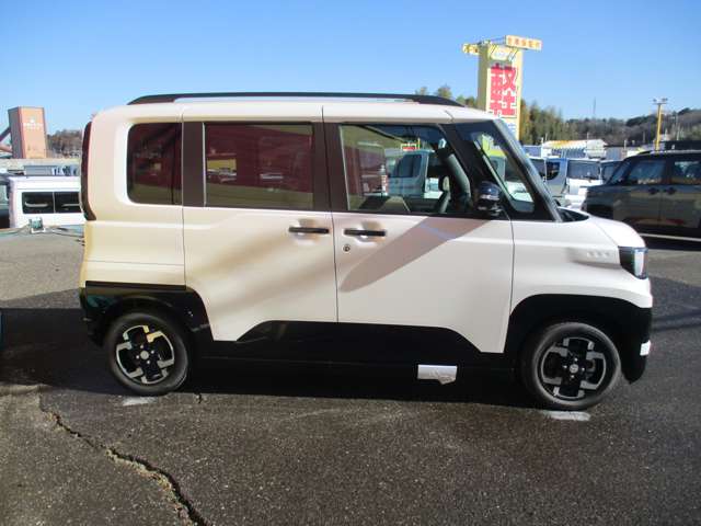 Mitsubishi Delica Mini 9