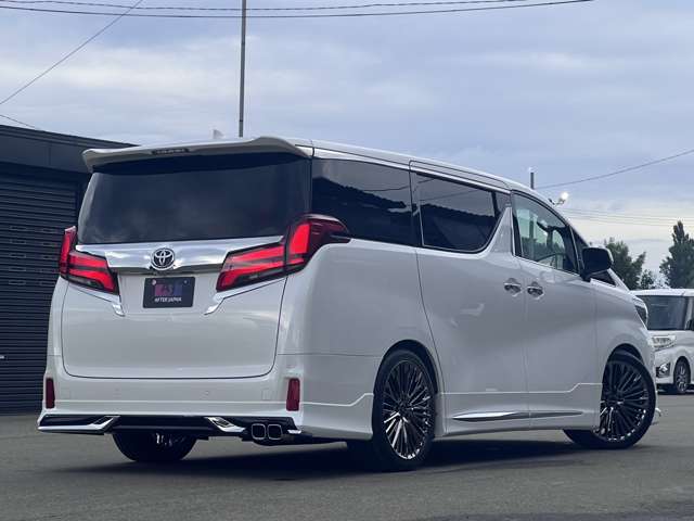 Toyota Alphard 7