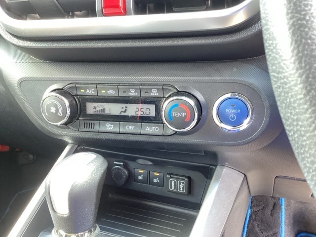 Toyota Raize 12