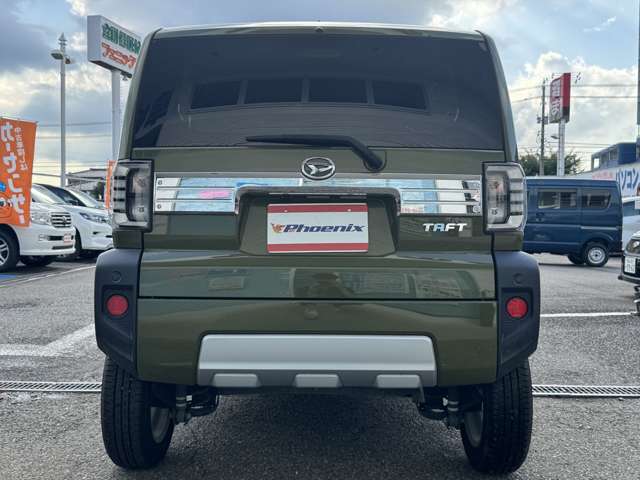 Daihatsu Taft 8