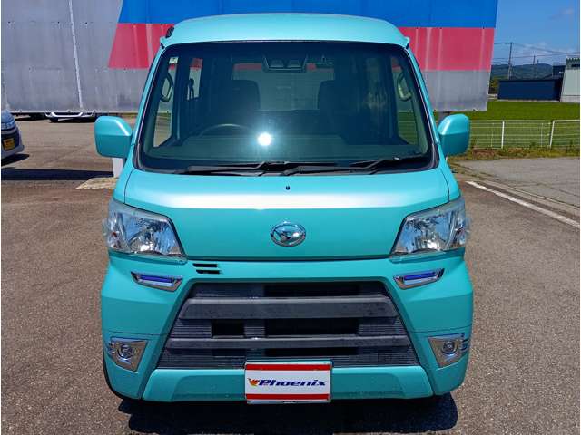 Daihatsu Hijet Cargo 3