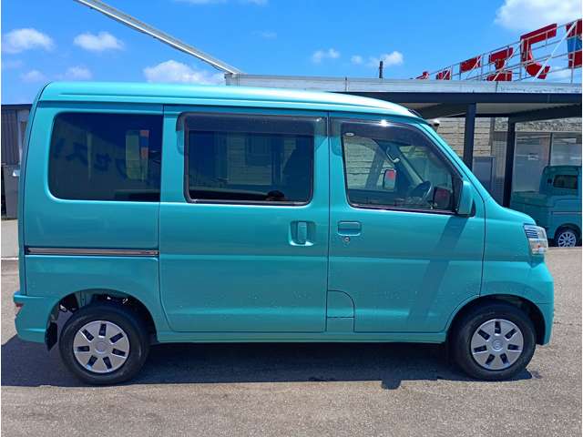Daihatsu Hijet Cargo 5