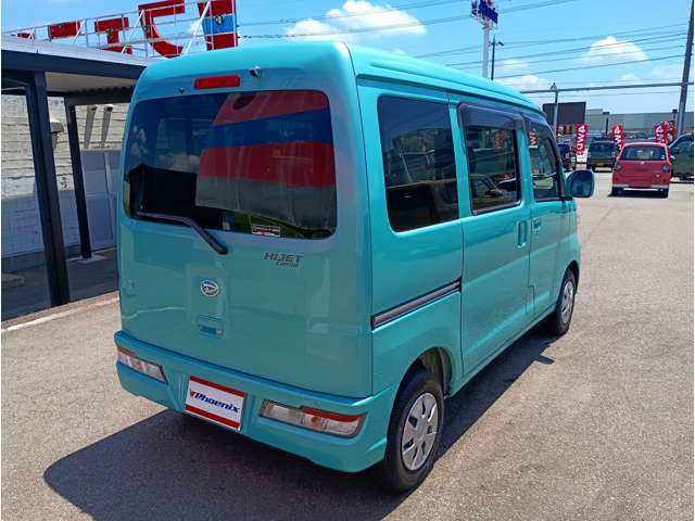 Daihatsu Hijet Cargo 7