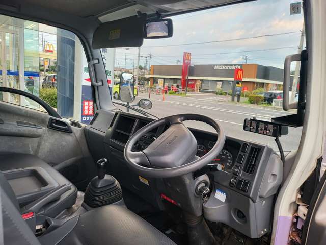 Isuzu Elf 10