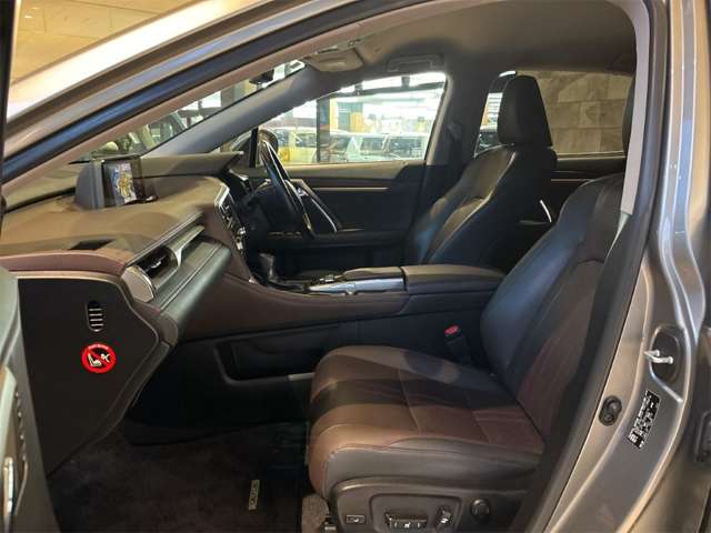 Lexus RX 8