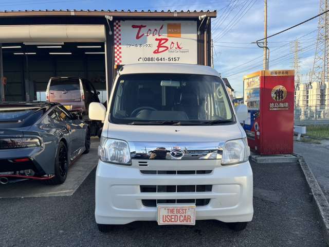 Daihatsu Hijet Cargo 2