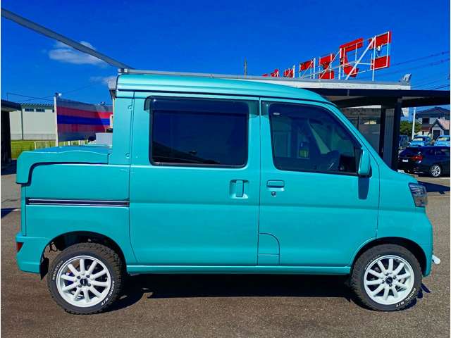 Daihatsu Hijet Deck Van 5