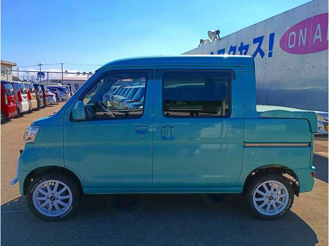 Daihatsu Hijet Deck Van 10