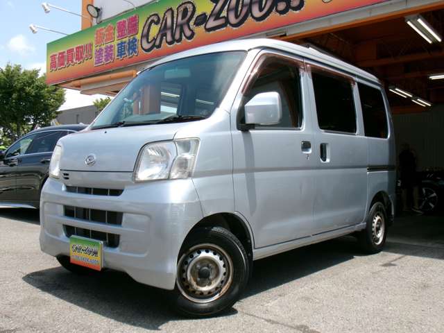 Daihatsu Hijet Cargo 7
