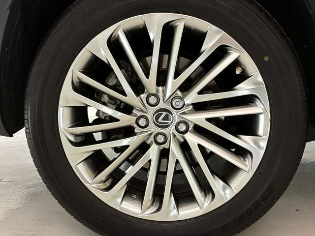 Lexus RX 10