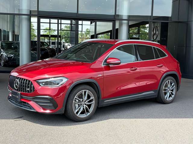 Mercedes-Benz GLA-Class 2