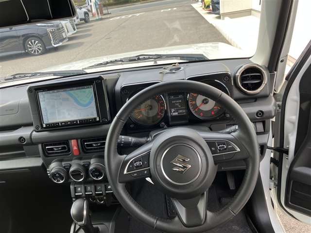 Suzuki Jimny 9