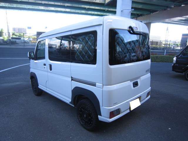 Daihatsu Hijet Cargo 3