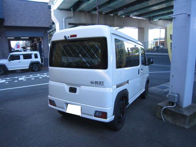 Daihatsu Hijet Cargo 5