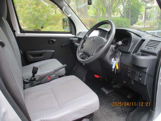 Mazda Bongo Truck 2