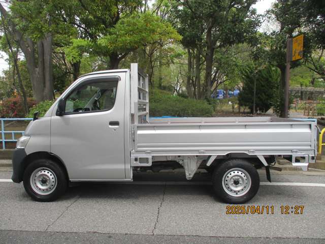 Mazda Bongo Truck 8