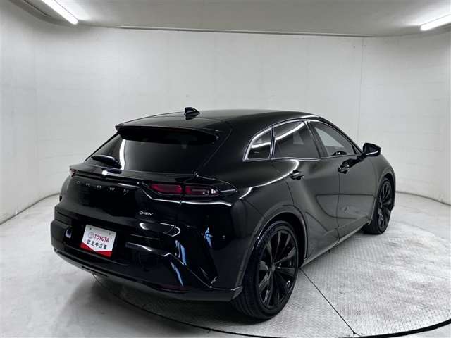 Toyota Crown Sport 3