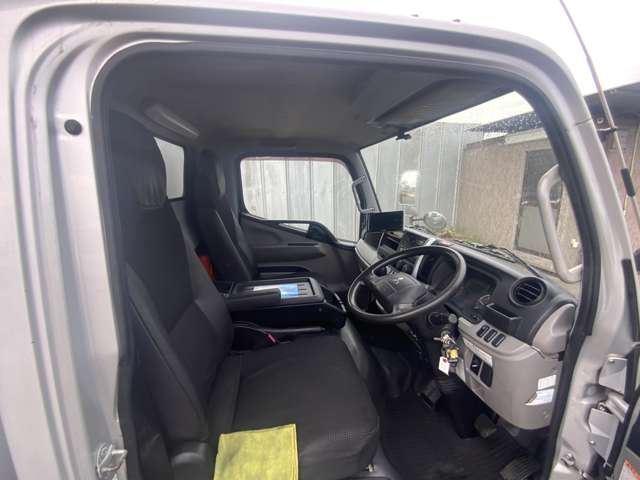 Mitsubishi Fuso Canter 12