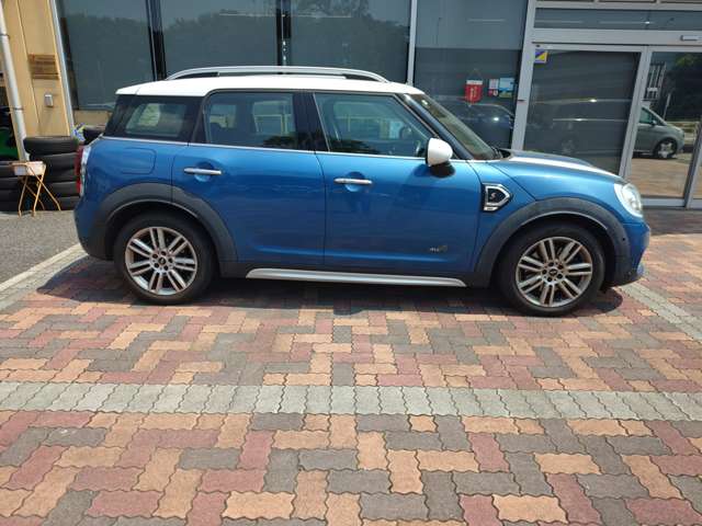 MINI Crossover 4