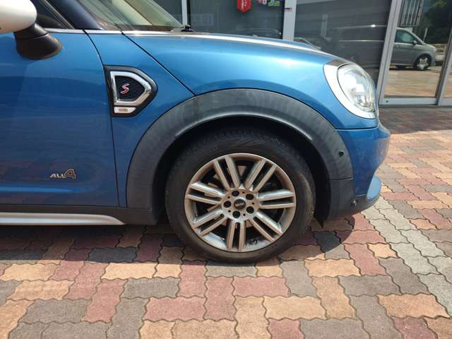 MINI Crossover 5