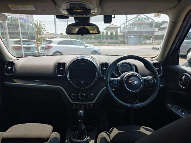 MINI Crossover 8