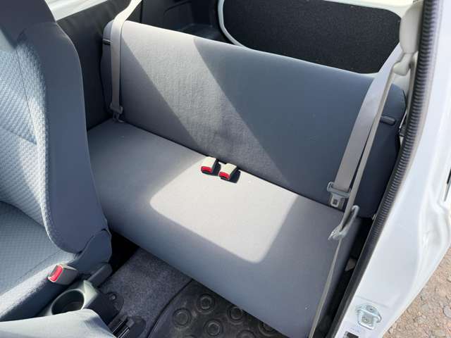 Daihatsu Mira 10