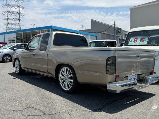 Toyota Hilux 7