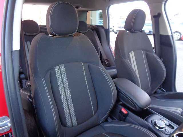 MINI Crossover 11