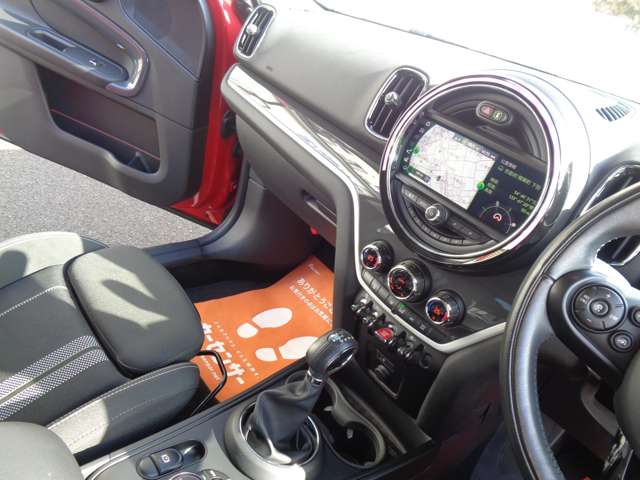 MINI Crossover 2