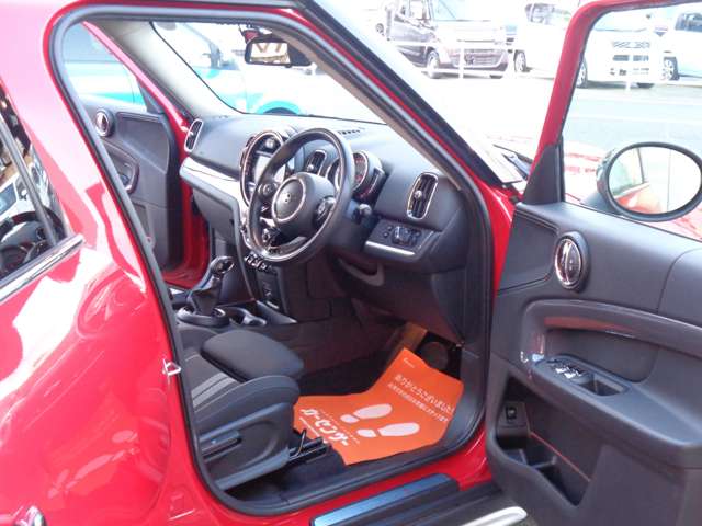 MINI Crossover 10