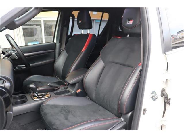 Toyota Hilux 6