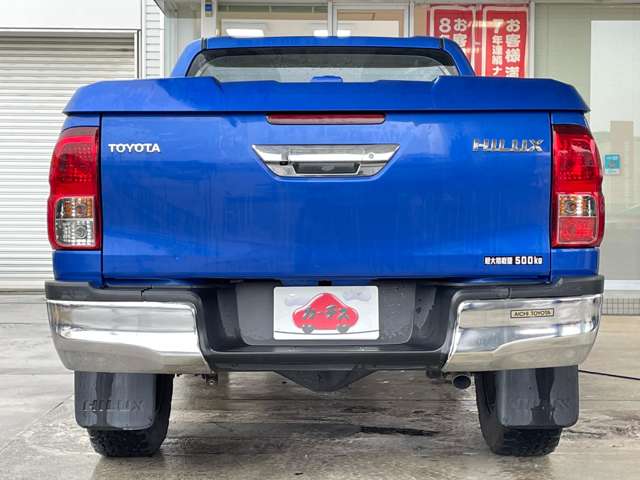 Toyota Hilux 11