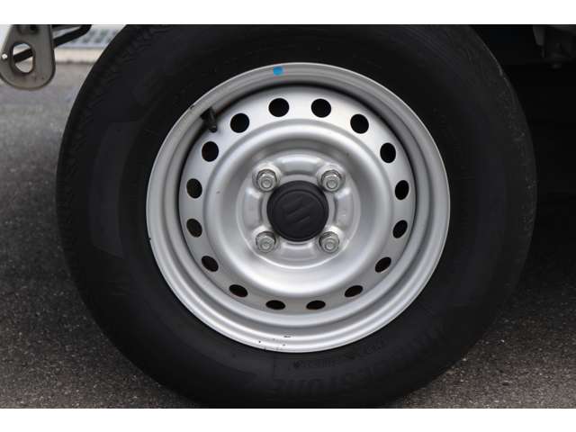 Suzuki Every 12