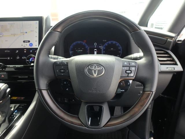 Toyota Alphard 8