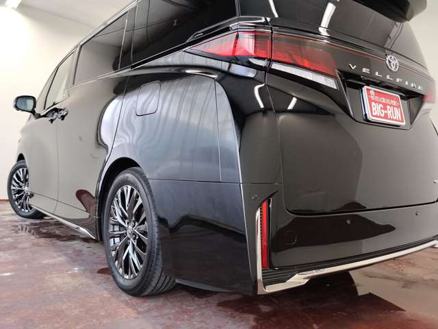 Toyota Vellfire 11