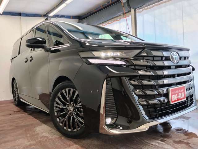 Toyota Vellfire 9