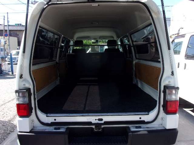 Mitsubishi デリカカーゴ 2