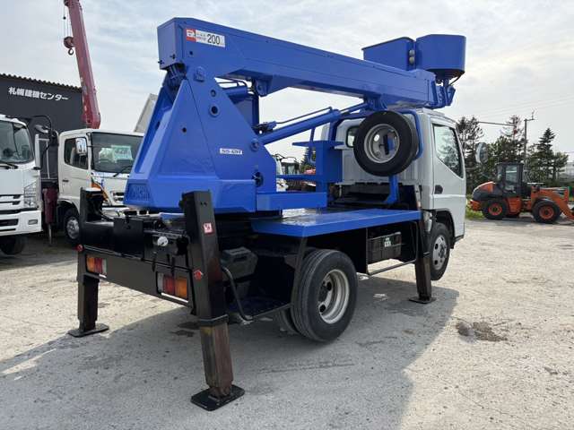 Mitsubishi Fuso Canter 5