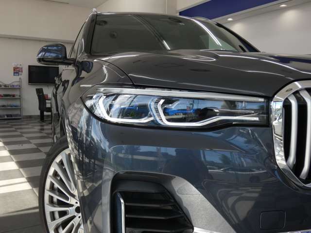 BMW X7 5