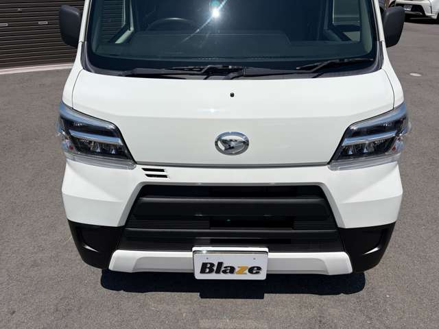 Daihatsu Hijet Cargo 10