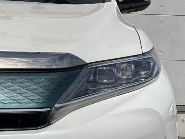 Toyota Harrier 11