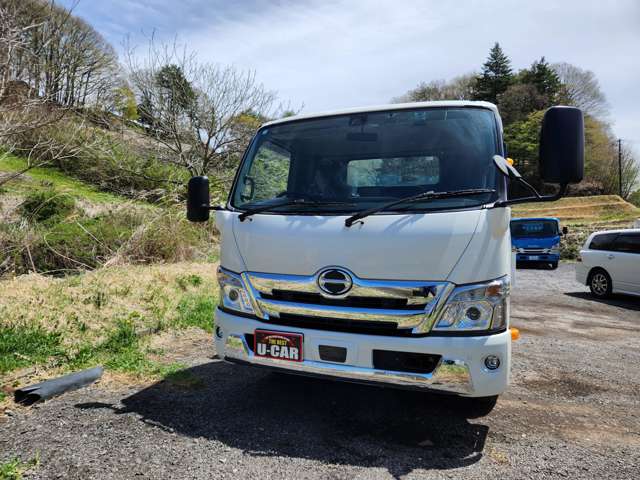 Hino Dutro 2