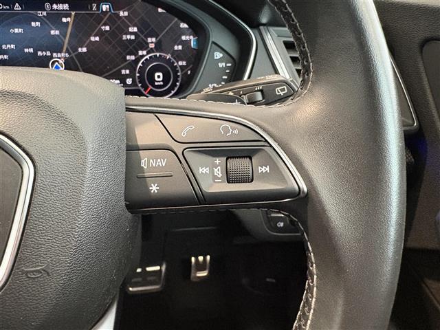 Audi SQ5 9